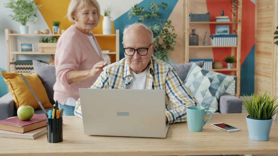 elderly people using technology
